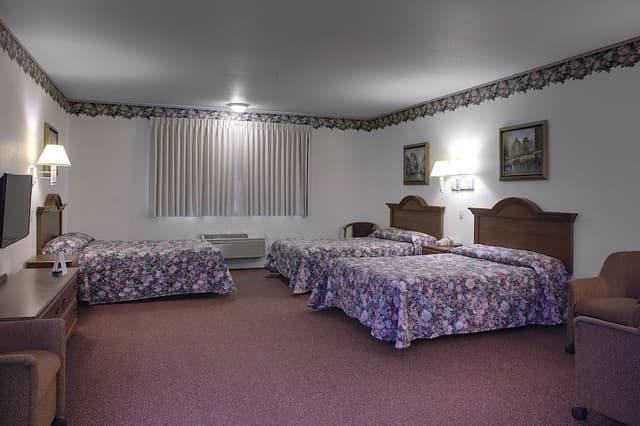 Triple Queen Room with Refrigerator and Microwave