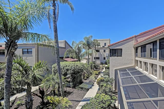 Courtyard Condo