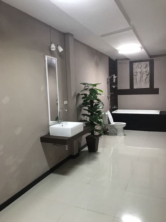 Family Room, 2 Bedrooms
