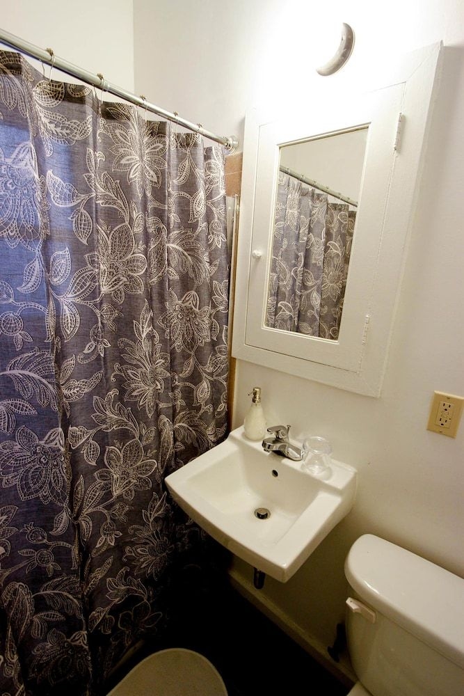 Furnished Los Angeles Apartments3