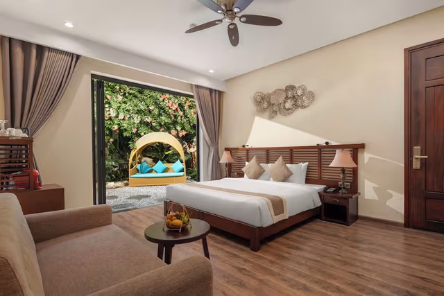 Family 2 Bedrooms Private Garden