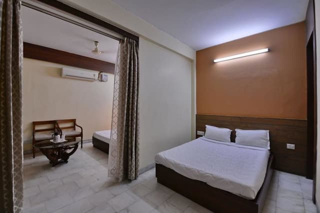 Executive Room, 1 King Bed, Smoking