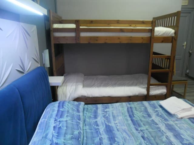 Quadruple Room, Private Bathroom