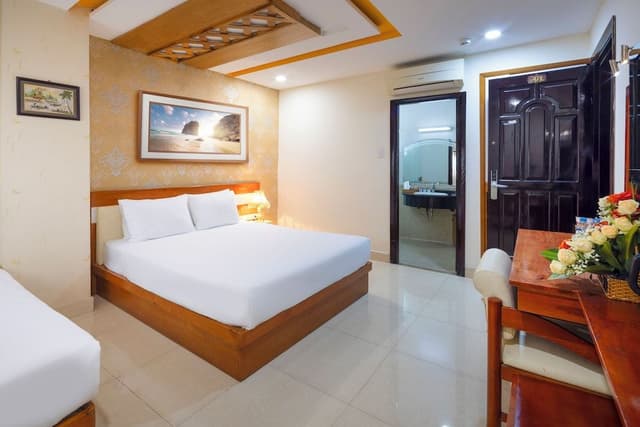Deluxe Triple Room, City View