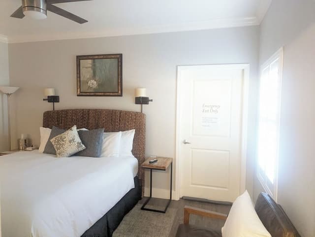 Room (Antigua)