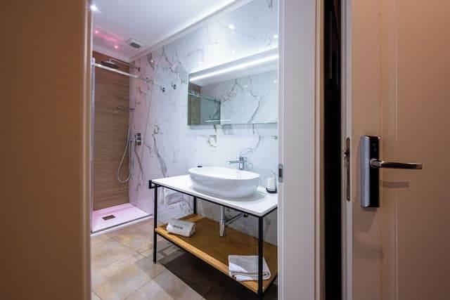 Deluxe Room, Non Smoking, City View (Family)