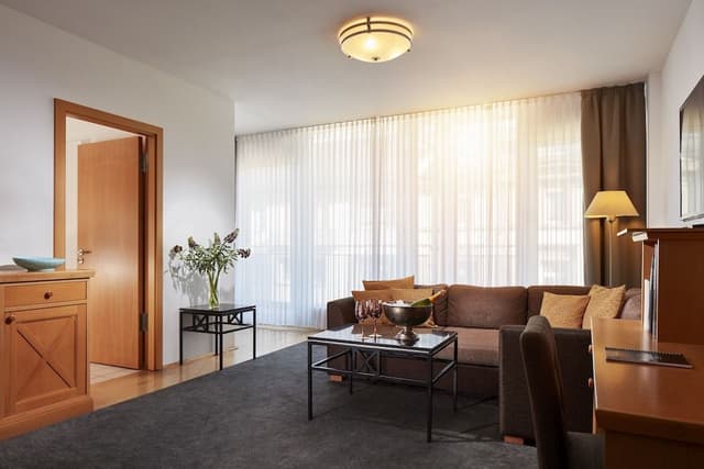 Corner Suite