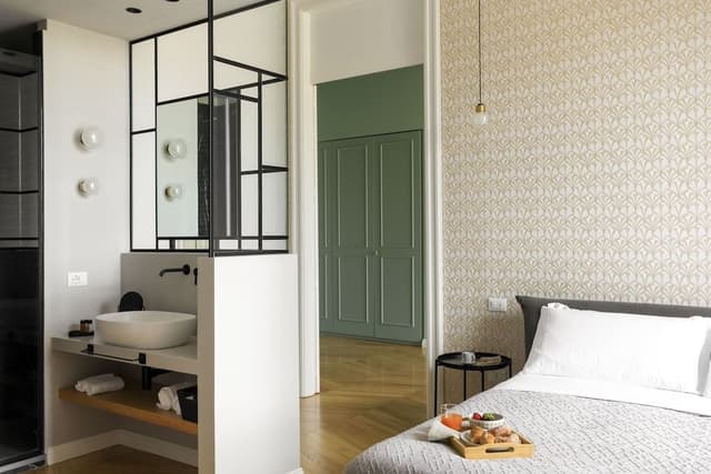 Premium Suite, City View