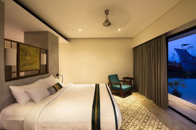 Harbour Room