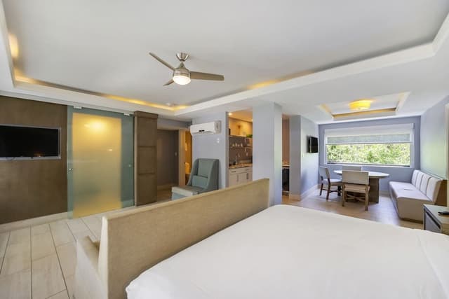 Family Suite, Multiple Beds (Self check-in)