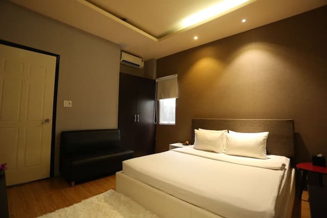 Deluxe Apartment