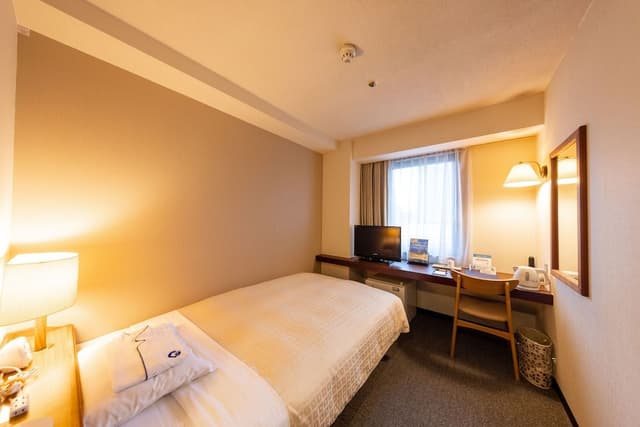 Standard Single Room, Smoking