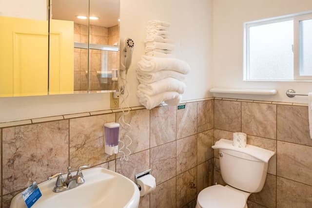 Standard House, 4 Bedrooms, Kitchen (Casa Linda)