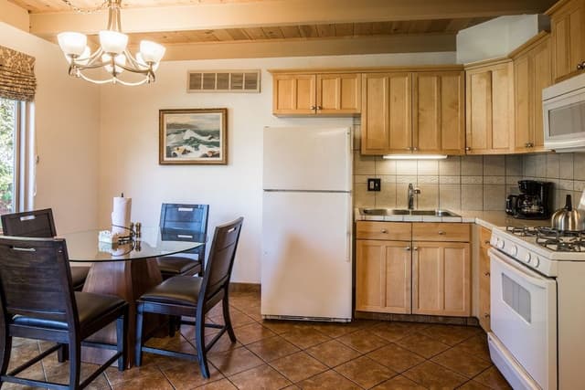 Standard Cottage, 2 Bedrooms, Kitchen (Two Bedroom, Two Bath)
