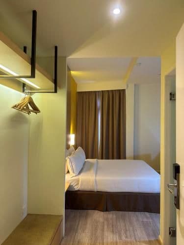 Deluxe Queen Room