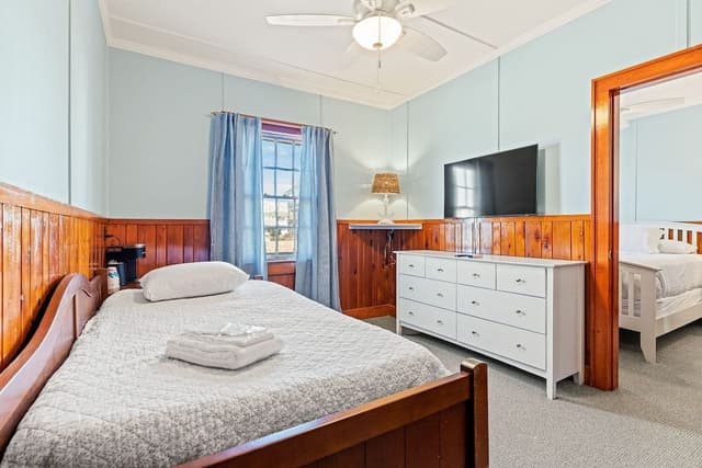 Premium Room, 1 Queen Bed