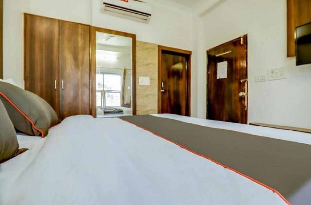Shri Sai Mangalam Guest House4