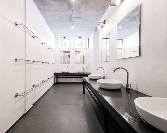 8-Beds Superior Dormitory