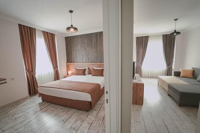 Large Double Room