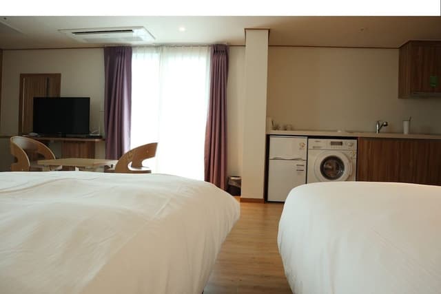 Grand Triple Room