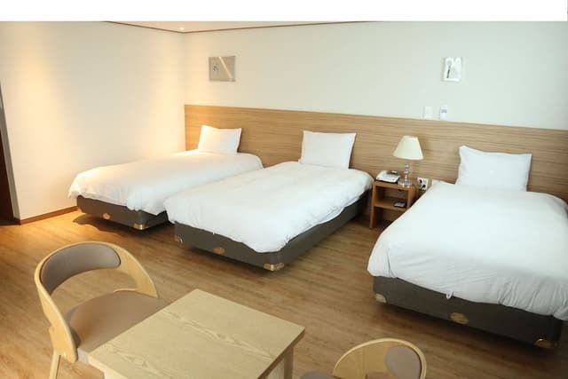 Grand Triple Room