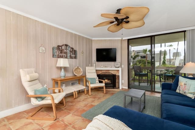 House, 1 King Bed with Sofa bed (Paradise Found)