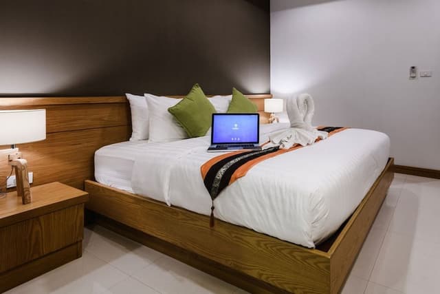 Superior King Bed