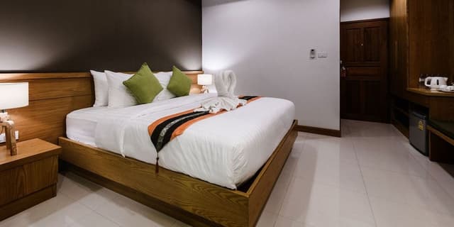 Superior King Bed