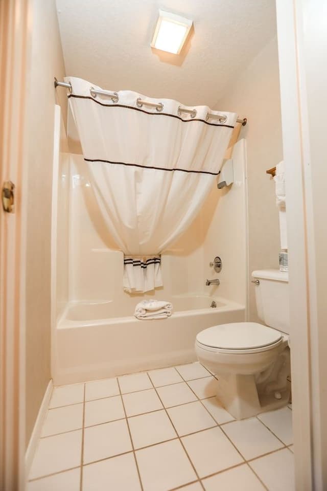 Basic Double Room, 2 Queen Beds