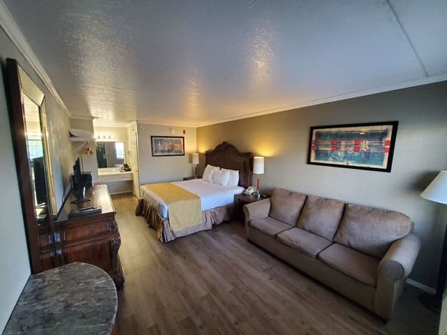King Room