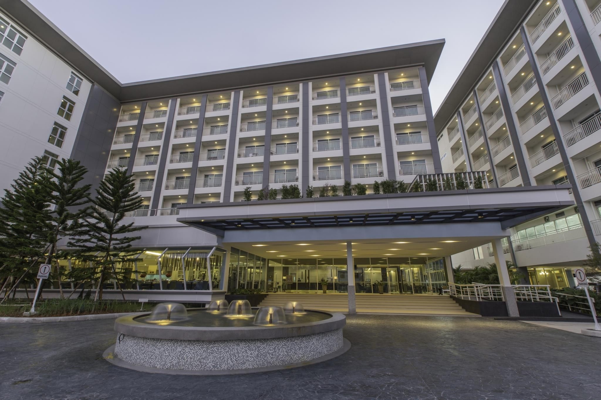 แคนทารี โฮเทล อมตะ บางปะกง (Kantary Hotel Amata Bangpakong)0