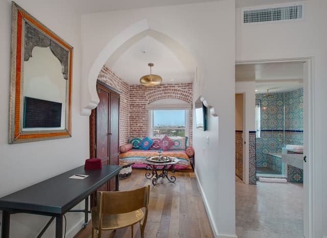 Ocean View PH Bungalow