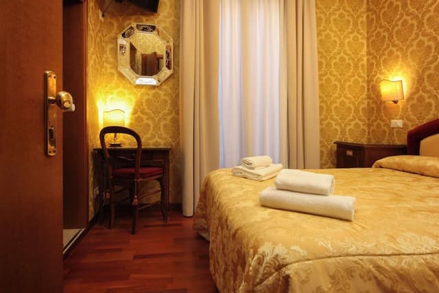 Basic Double Room