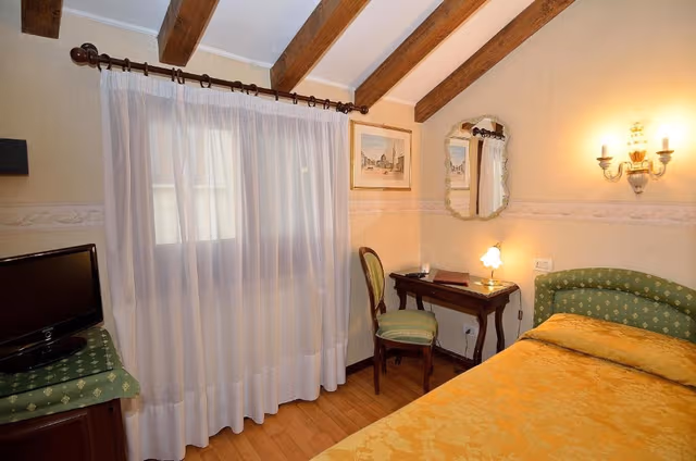 Economy Single Room