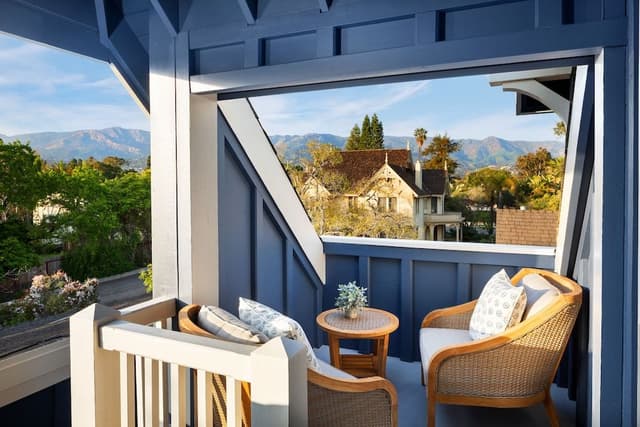 Suite, Multiple Beds, Fireplace, Mountain View (Patio, Upstairs)