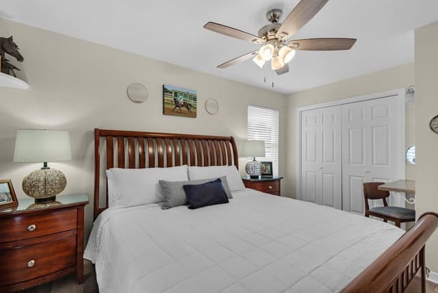 House, Multiple Beds (Beach House of Stress Relief)