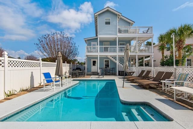 House, Multiple Beds (Beach House of Stress Relief)