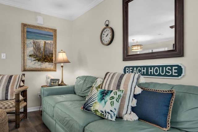 House, Multiple Beds (Beach House of Stress Relief)