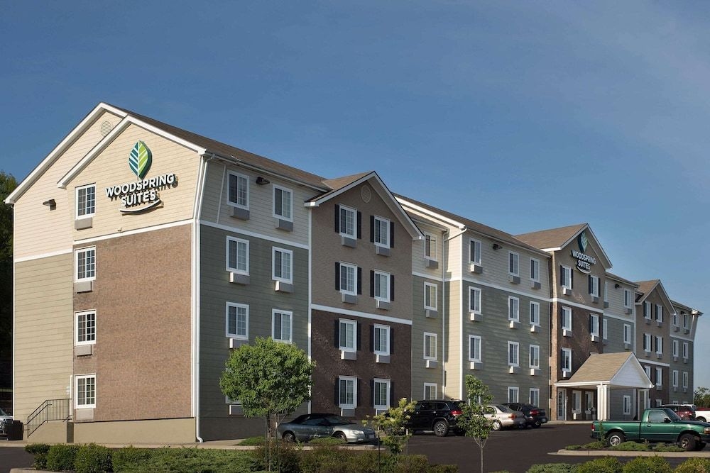 WoodSpring Suites Kansas City Mission1