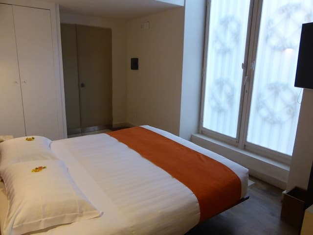 Deluxe Room, 1 Queen Bed