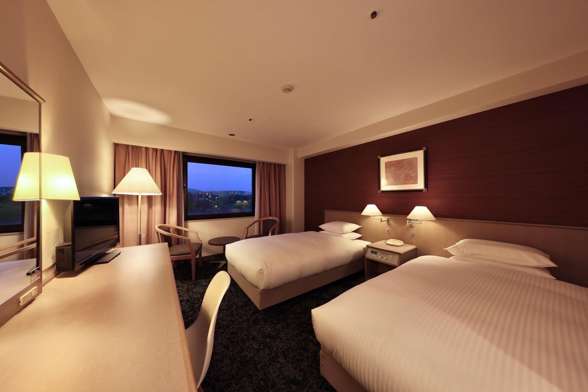 โรงแรมมินะมิเซนริ คริสตัล (Minamisenri Crystal Hotel)2