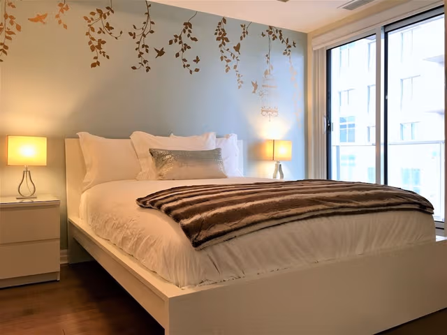 Luxury & Prime Location (1 Queen Bed, 1 Sofa Bed, 1 Queen Air Mattress)