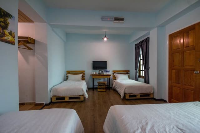 Deluxe Suite