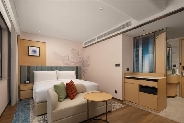 KING DELUXE ROOM