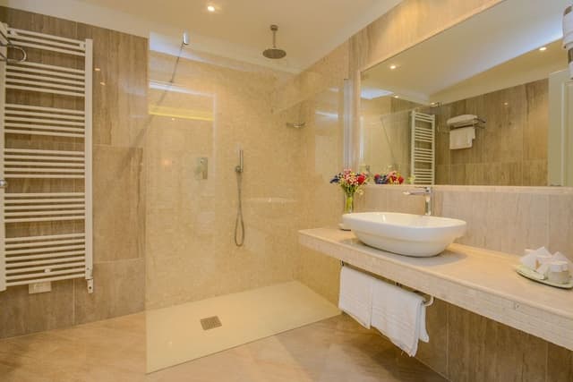 Deluxe Double Room, Balcony, Lake View