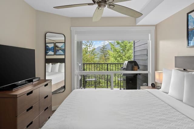 Condo, 2 Bedrooms