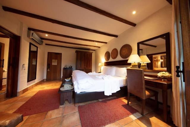 Standard Courtyard Suite