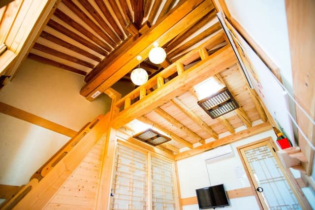Family Ondol Room (Hanbok Rental 50 percent D.C)