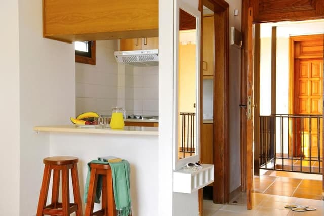 Estudio Estándar (2 Adultos)