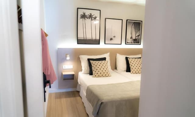 Apartamento Superior (2 Adultos + 1 Niño)